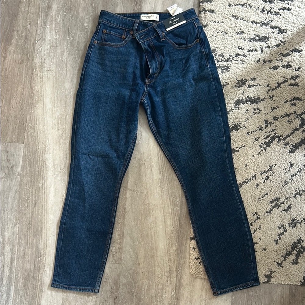 Abercrombie & Fitch The Skinny High Rise Curve Love Blue Jeans
